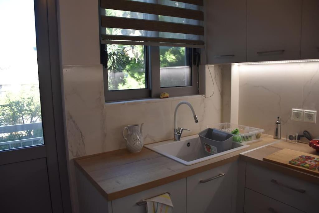 Seashell Apartment -Near The Beach อาร์เตมีดา ภายนอก รูปภาพ